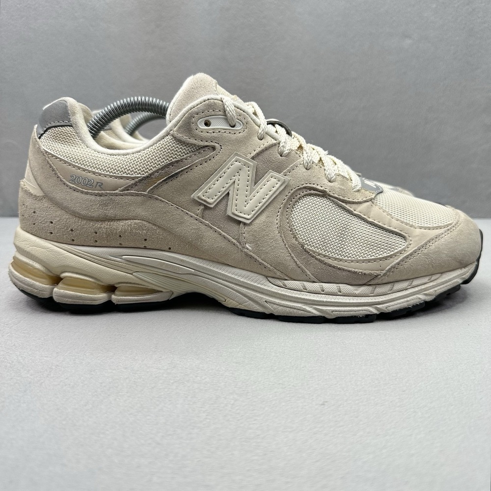 New Balance 2002R Mens Size 10 (D) Shoes Calm Taupe Athletic Casual Sneaker